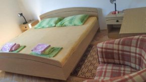 2-bedroom apartment 5 minutes from the beach